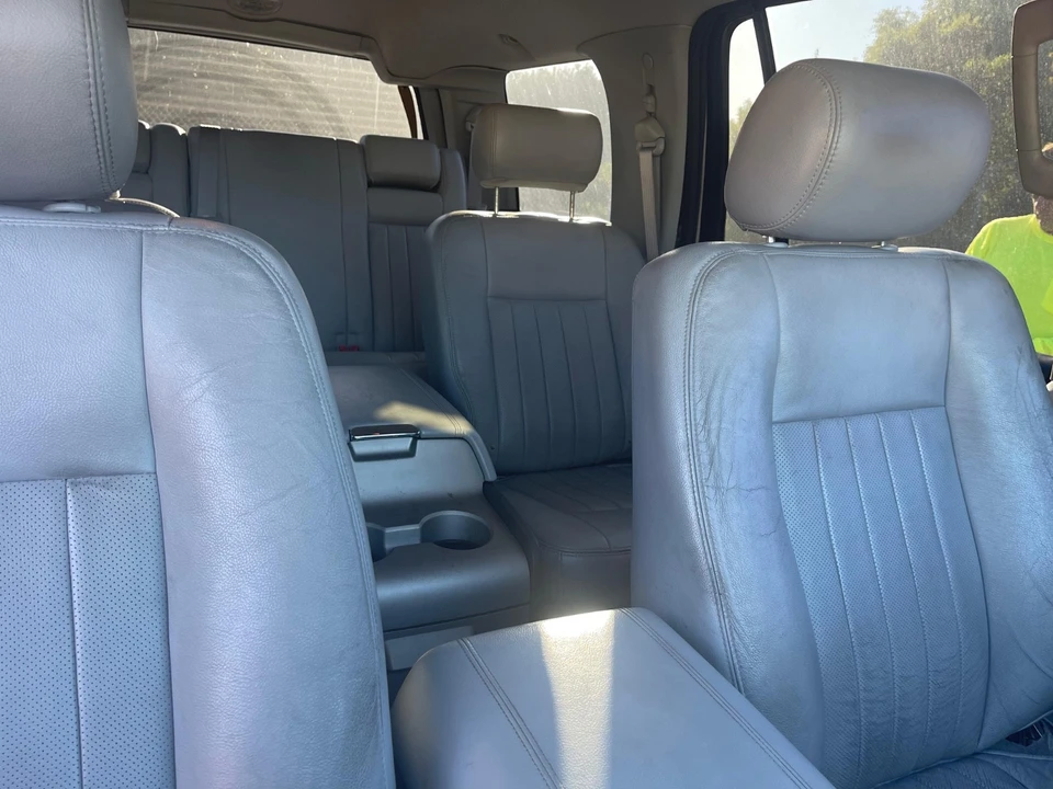 2004 Lincoln Navigator 2nd Gen - Image 10 of 13