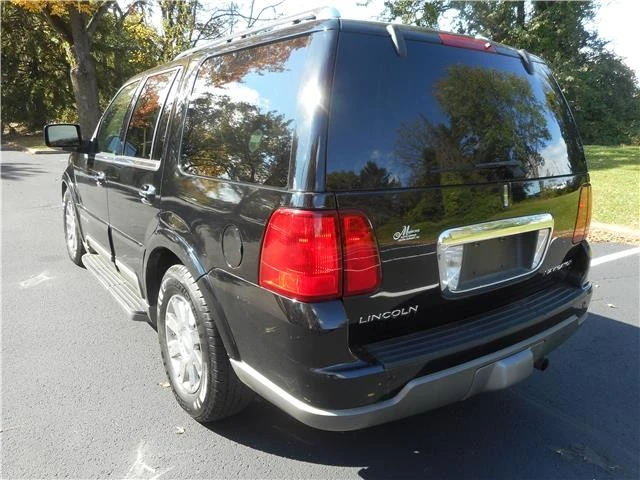 2004 Lincoln Navigator 2nd Gen - Image 7 of 12