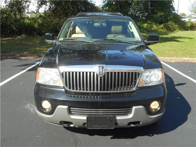 2004 Lincoln Navigator 2nd Gen - Image 11 of 12