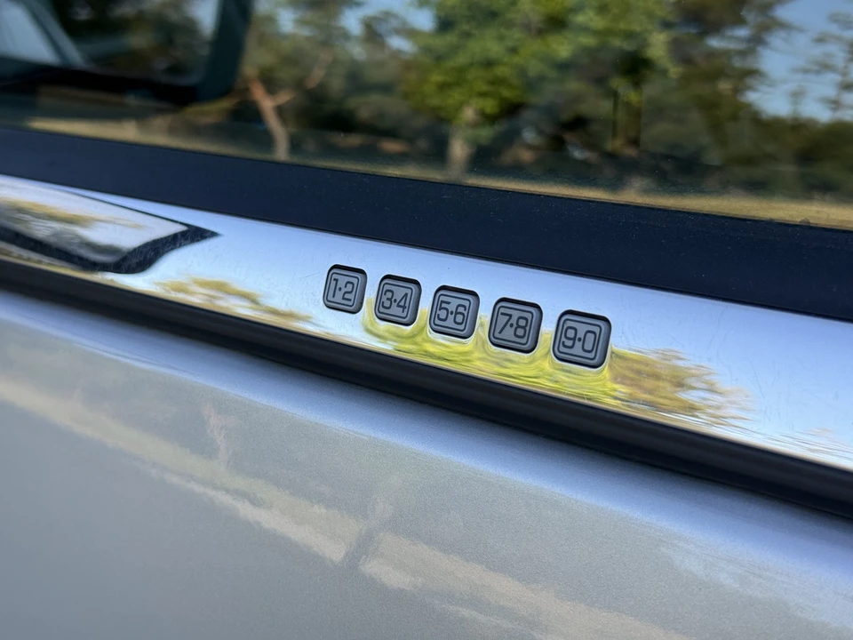 2004 Lincoln Navigator 2nd Gen - Image 25 of 31