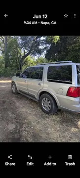 2004 Lincoln Navigator Luxury Sport Utility 4D