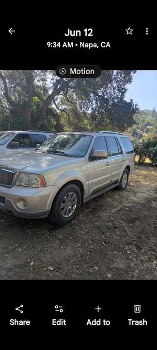 2004 Lincoln Navigator 2nd Gen - Image 2 of 5