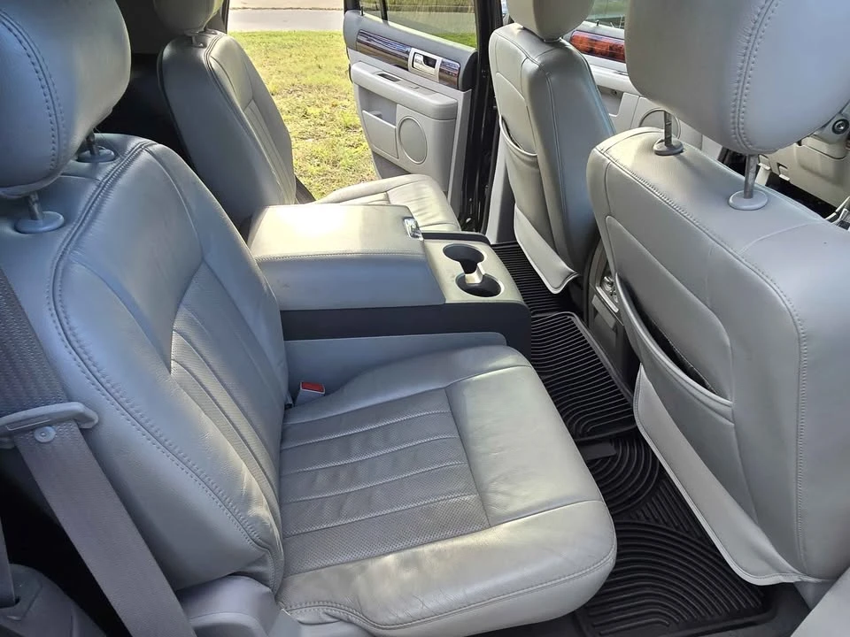 2004 Lincoln Navigator 2nd Gen - Image 5 of 5