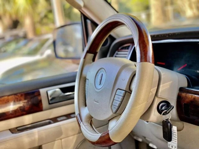 2004 Lincoln Navigator 2nd Gen - Image 12 of 12