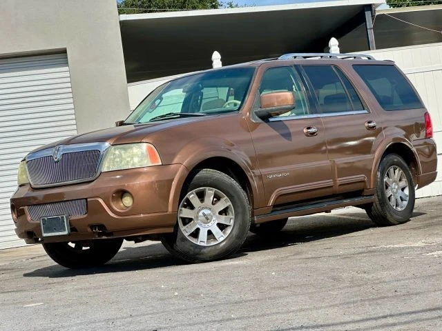 2004 Lincoln Navigator 2nd Gen - Image 6 of 12