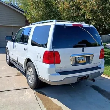 2004 Lincoln Navigator