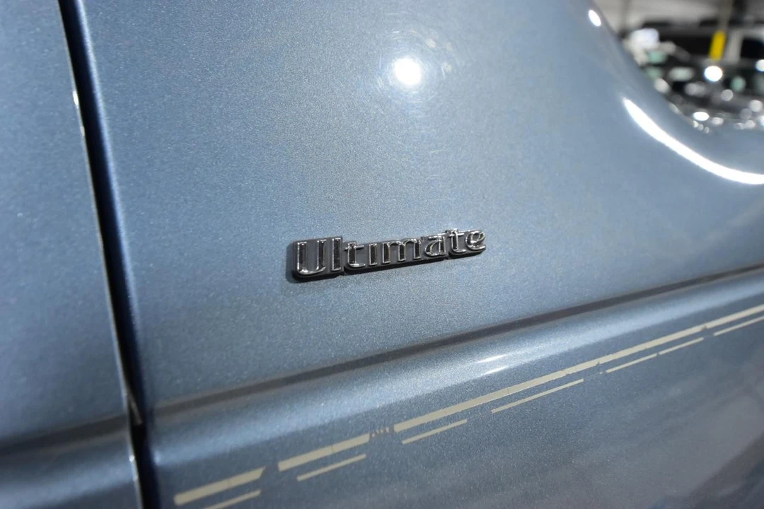 2004 Lincoln Town Car - Image 7 of 21