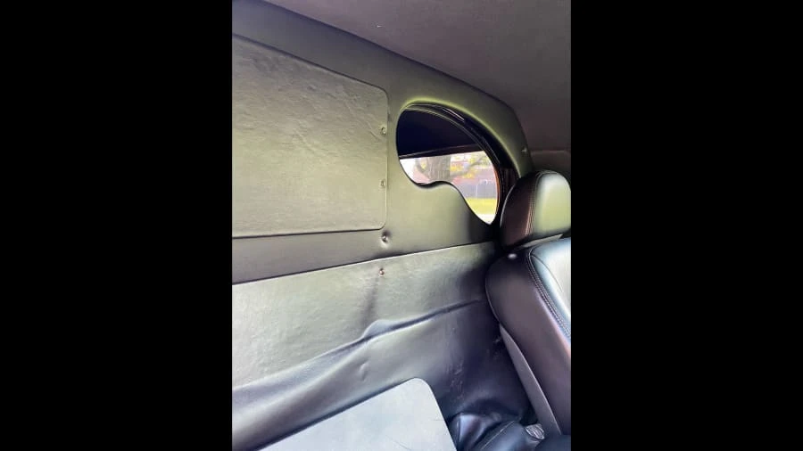2004 Lincoln Town Car - Image 13 of 26