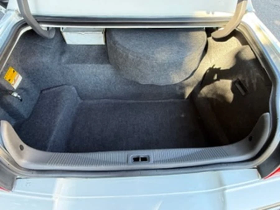 2004 Lincoln Town Car - Image 19 of 20