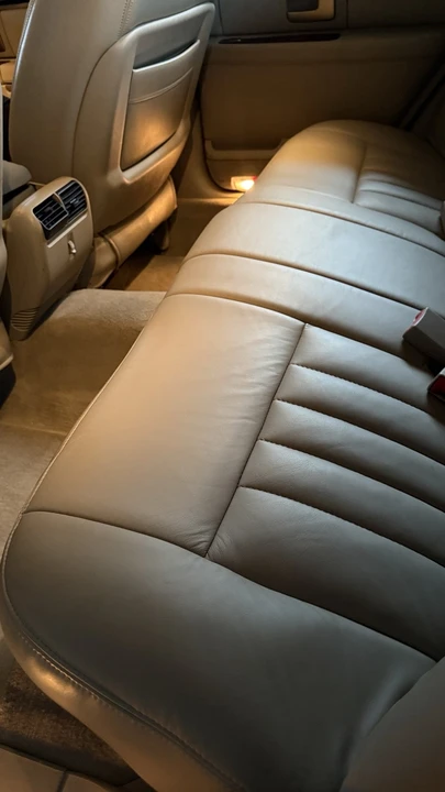 2004 Lincoln Town Car - Image 12 of 17