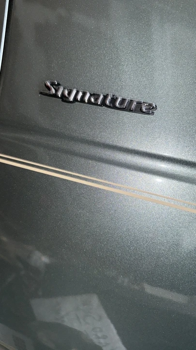2004 Lincoln Town Car - Image 6 of 17