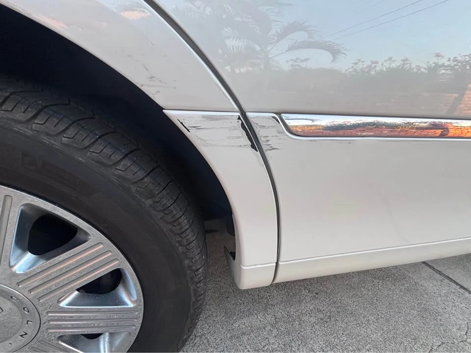 2004 Lincoln Town Car - Image 7 of 10
