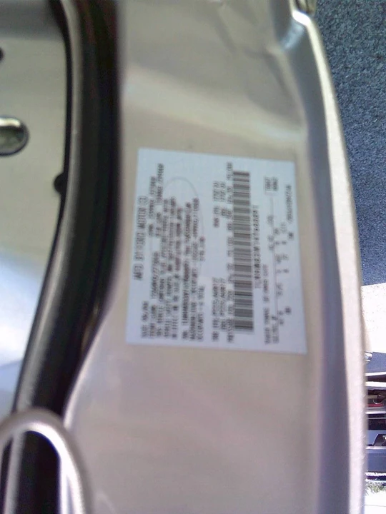 2004 Lincoln Town Car - Image 13 of 21