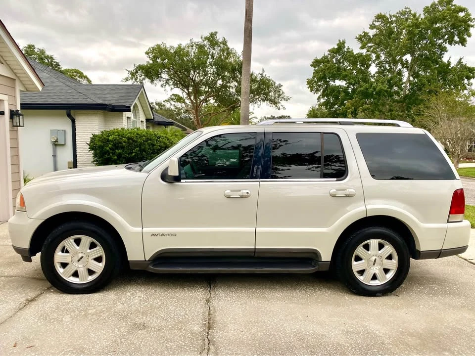 2004 Lincoln Aviator 1st Gen - Image 2 of 20
