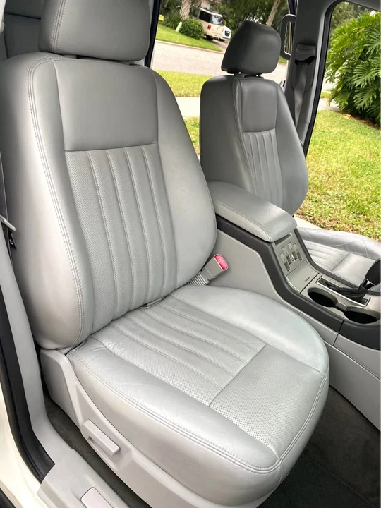 2004 Lincoln Aviator 1st Gen - Image 9 of 20