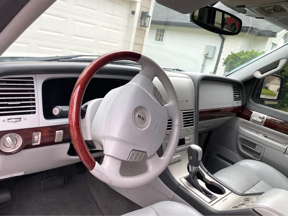 2004 Lincoln Aviator 1st Gen - Image 7 of 20