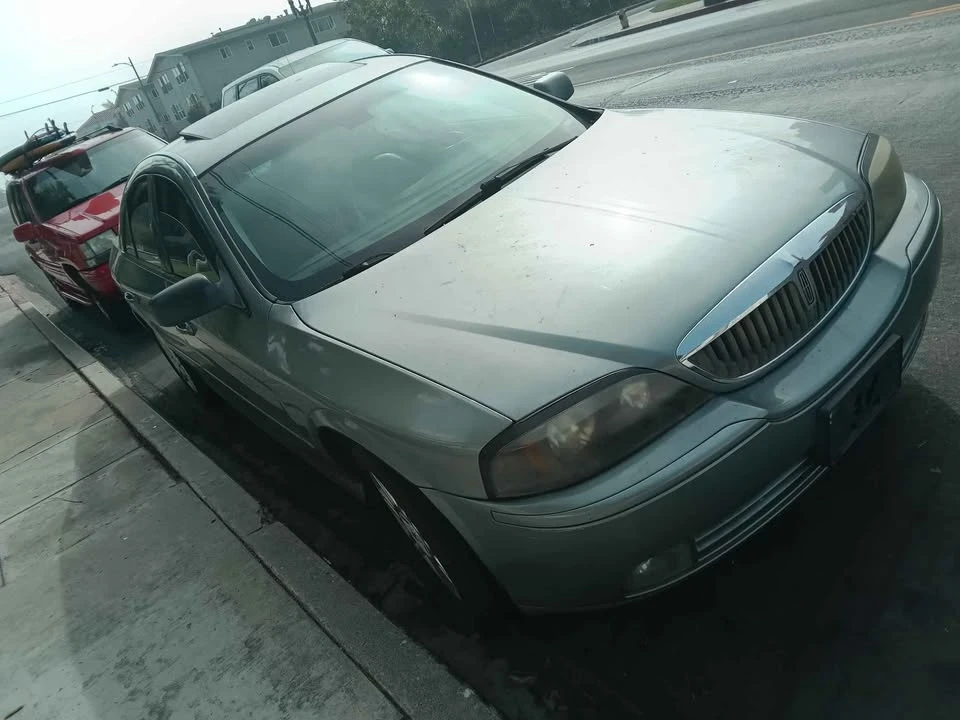 2004 Lincoln LS - Image 2 of 5