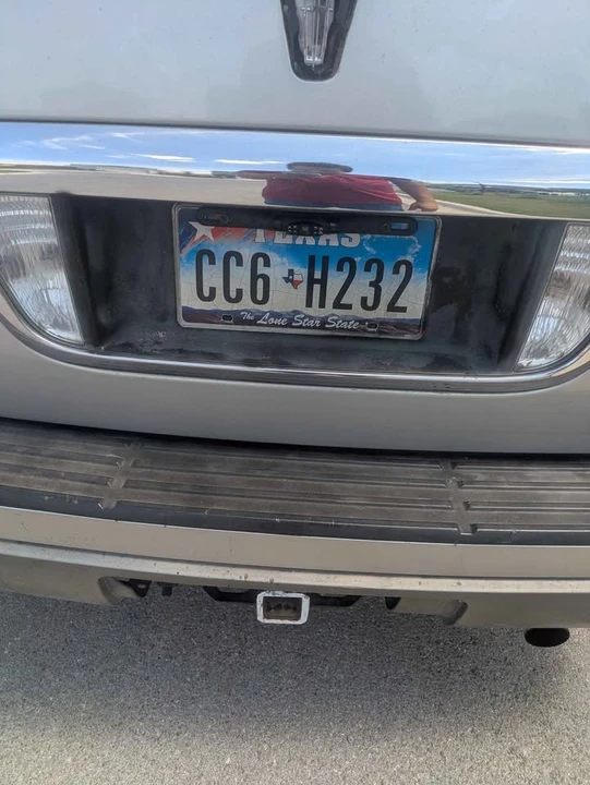 2004 Lincoln Navigator 2nd Gen - Image 2 of 19