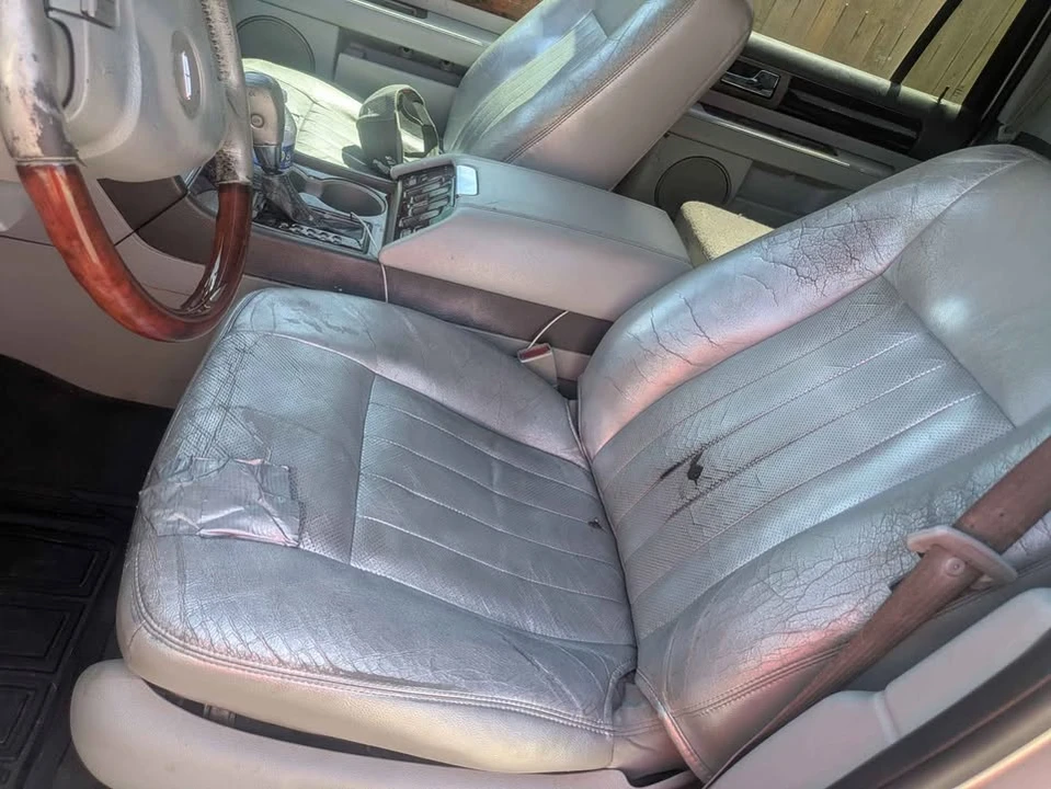 2004 Lincoln Navigator 2nd Gen - Image 12 of 19