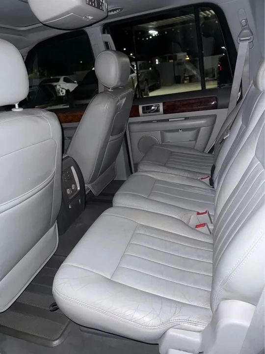 2004 Lincoln Navigator 2nd Gen - Image 11 of 12