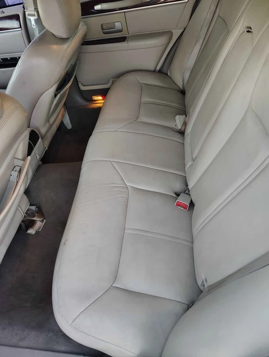 2004 Lincoln Town Car - Image 5 of 5