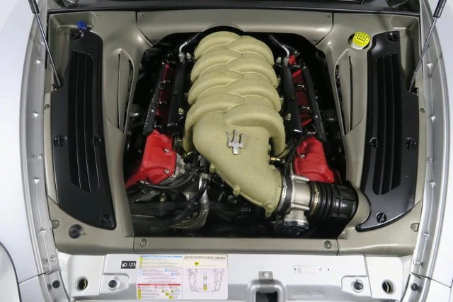 2004 Maserati Spyder - Image 3 of 5