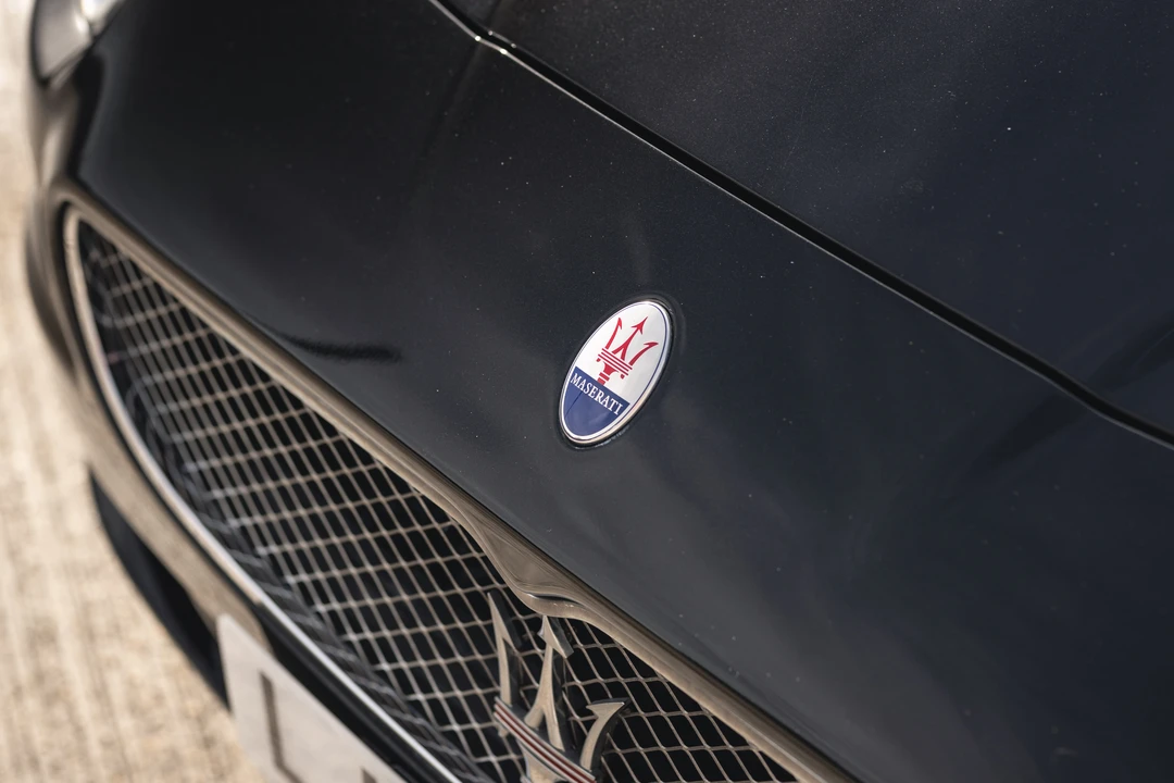 2004 Maserati Coupe - Image 16 of 31
