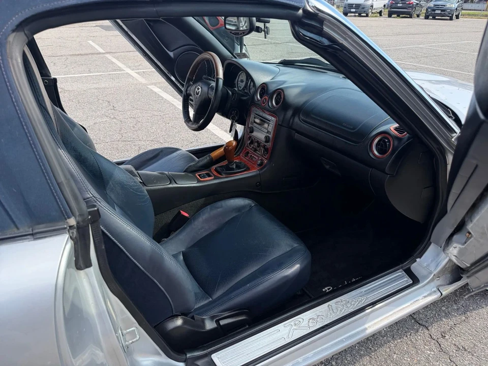 2004 Mazda NB MX-5 Miata - Image 14 of 31