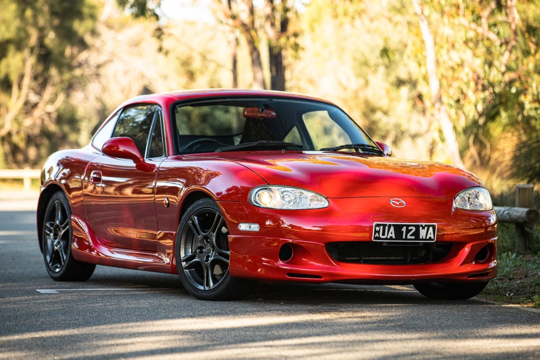 2004 Mazda NB MX-5 Miata - Image 2 of 31