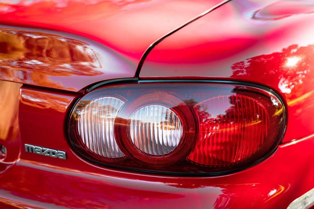 2004 Mazda NB MX-5 Miata - Image 27 of 31
