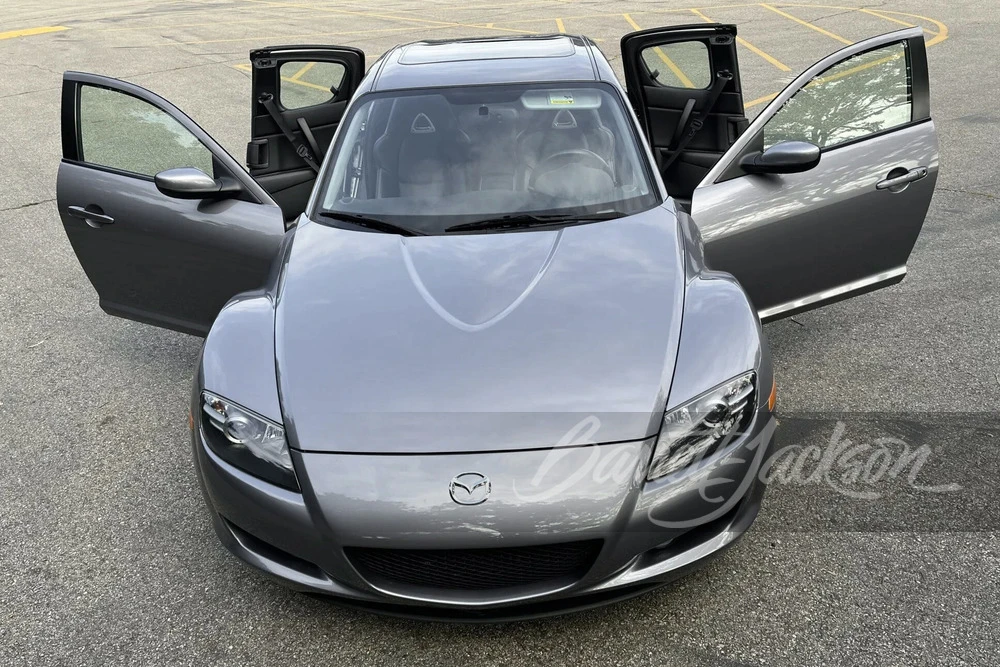 2004 Mazda RX-8 1st Gen - Image 27 of 29