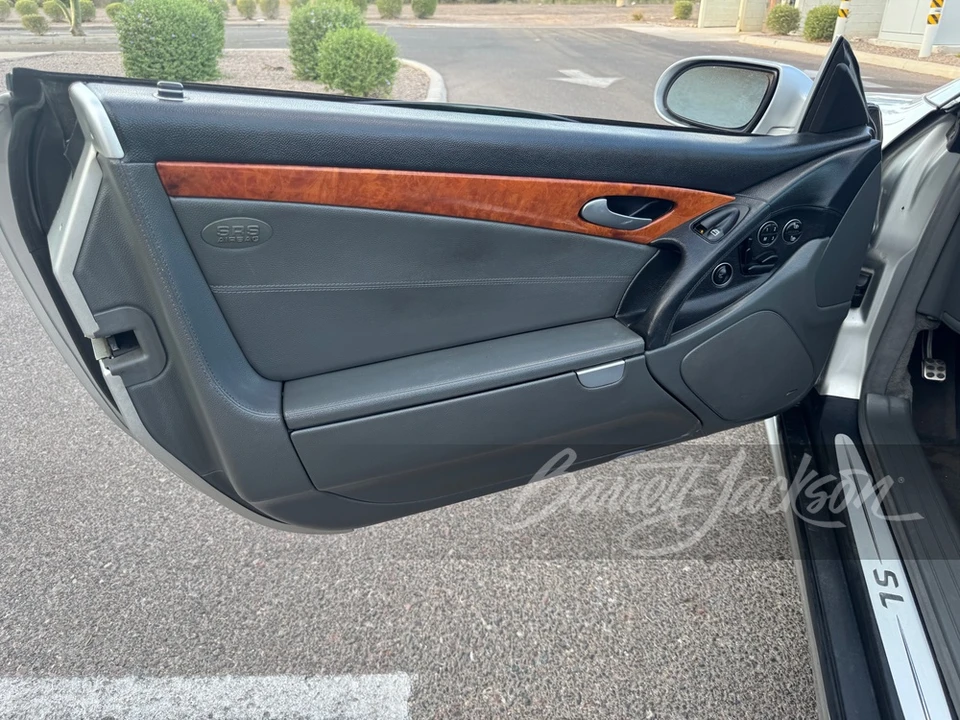 2004 Mercedes-Benz R230 SL-Class - Image 9 of 15