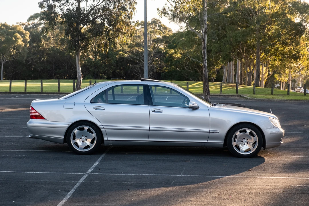 2004 Mercedes-Benz W220 S-Class - Image 14 of 31