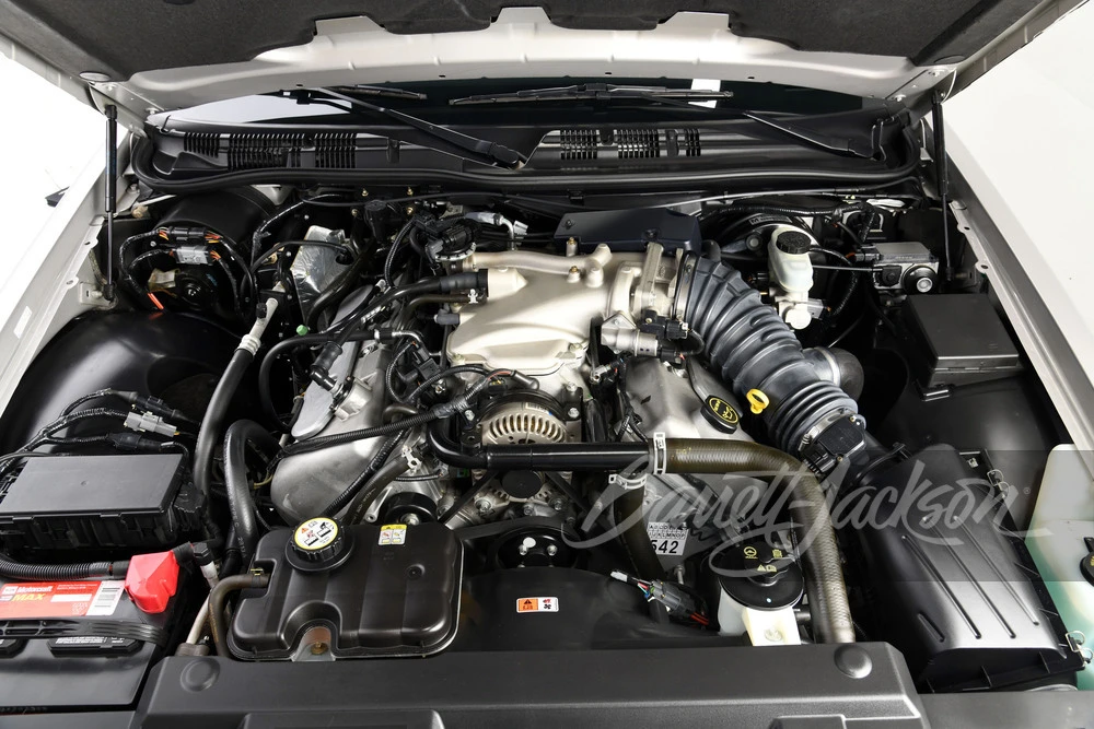 2004 Mercury Marauder - Image 2 of 31