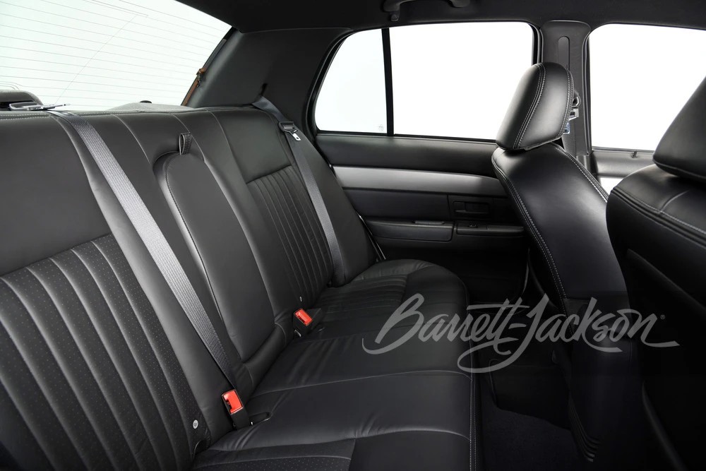 2004 Mercury Marauder - Image 28 of 31