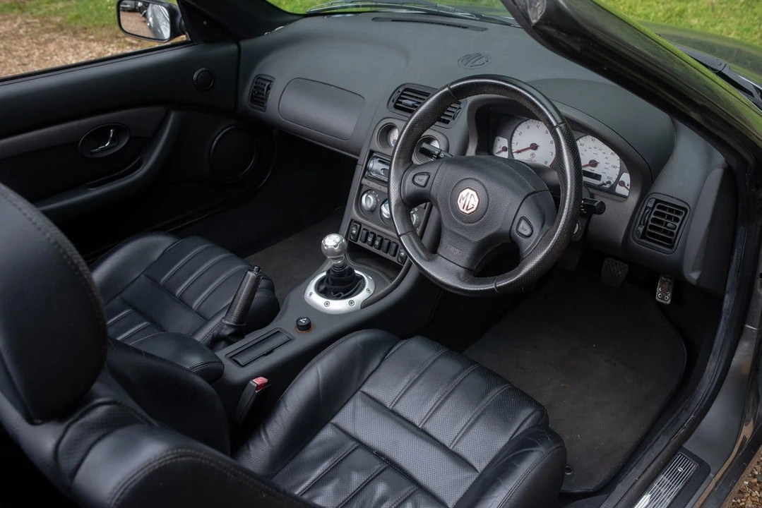 2004 MG TF - Image 10 of 30