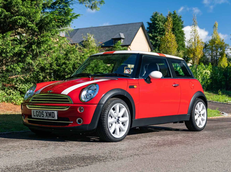 2004 Mini Mini 1st Gen - Image 2 of 31