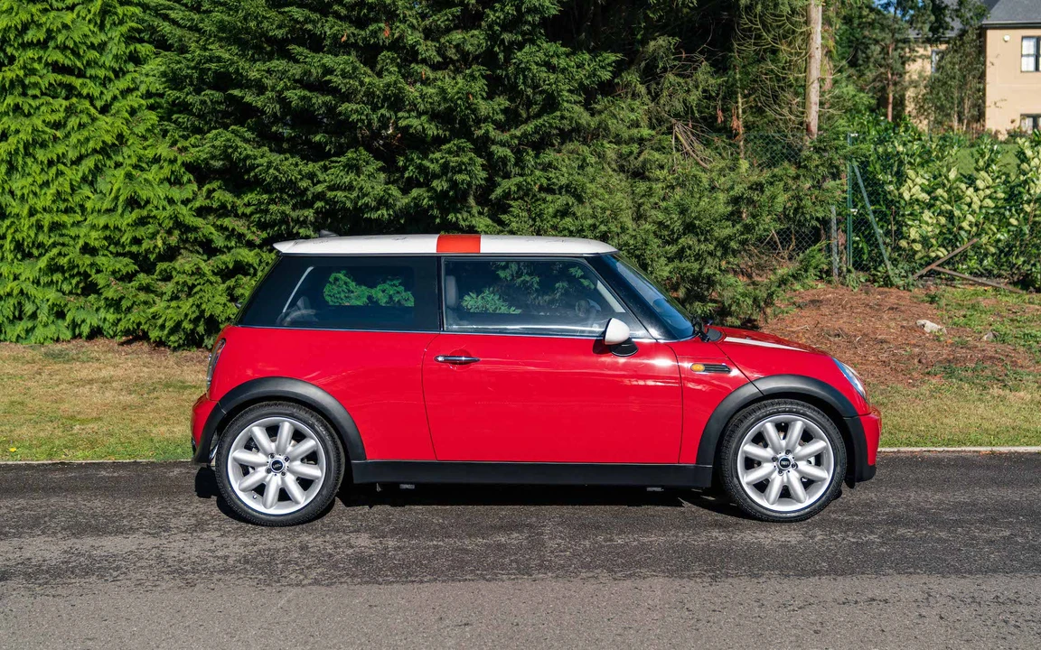 2004 Mini Mini 1st Gen - Image 9 of 31