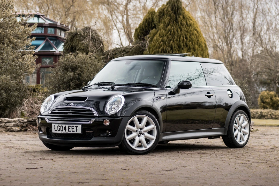 2004 Mini Mini Cooper S 1st Gen - Image 2 of 31