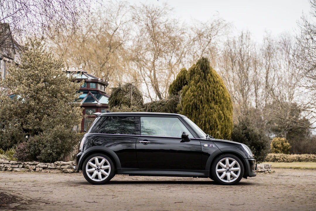 2004 Mini Mini Cooper S 1st Gen - Image 6 of 31