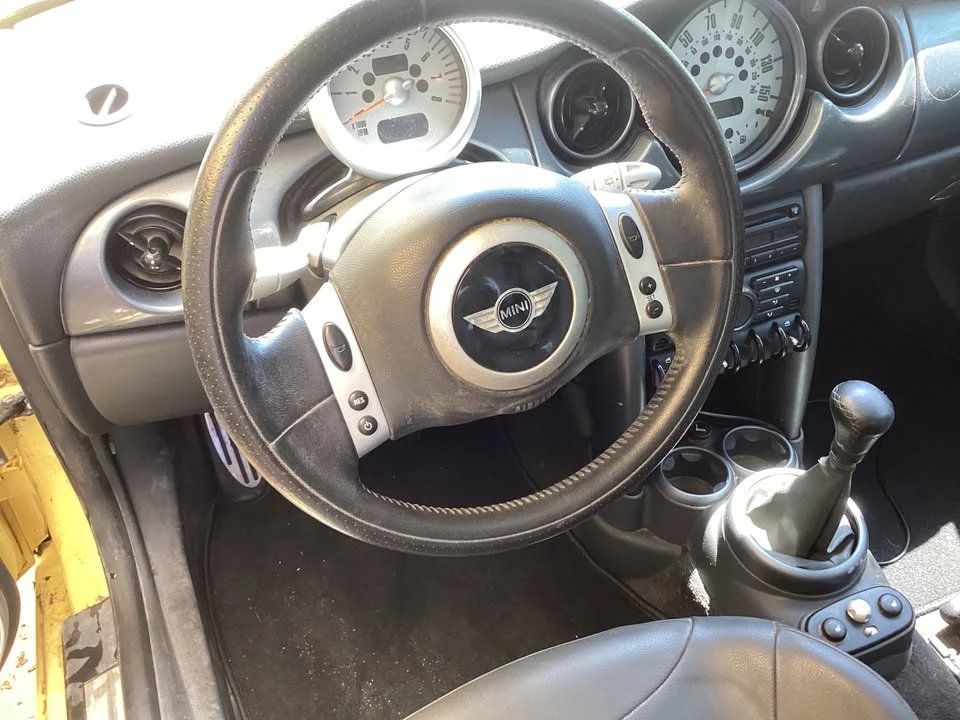 2004 Mini Mini Cooper S 1st Gen - Image 11 of 18