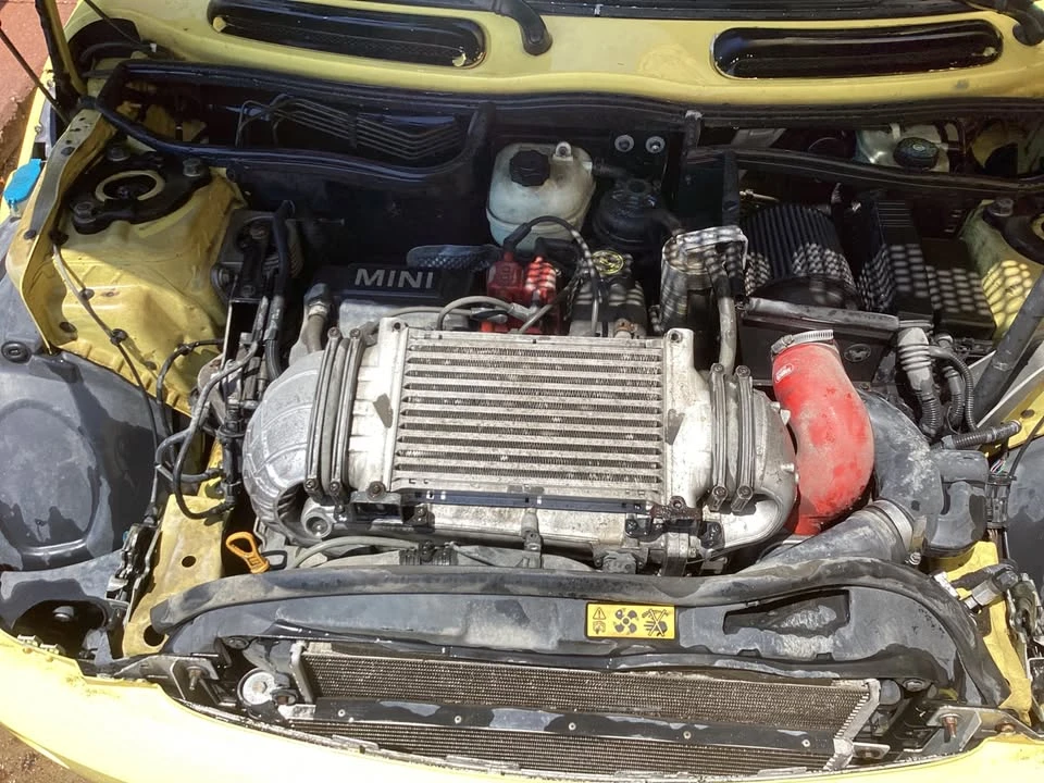 2004 Mini Mini Cooper S 1st Gen - Image 9 of 18