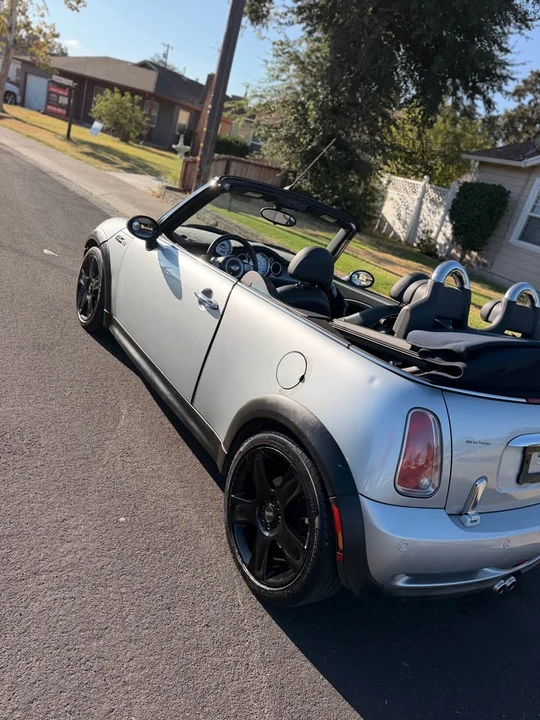 2004 Mini Mini Cooper S 1st Gen - Image 8 of 12
