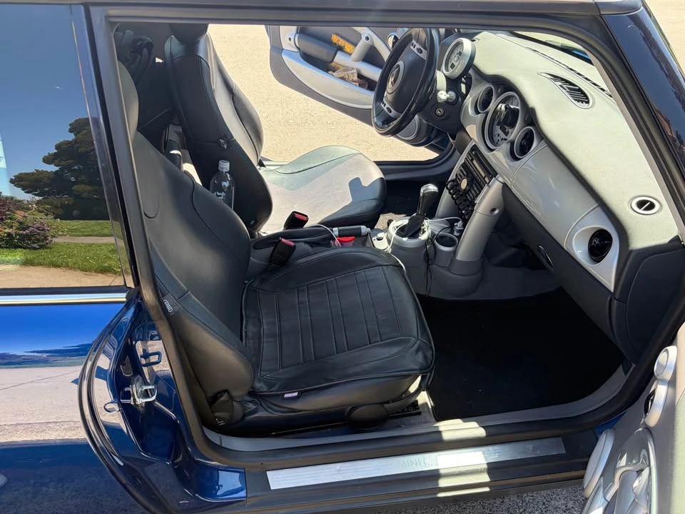 2004 Mini Mini 1st Gen - Image 11 of 15