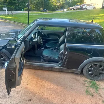 2004 MINI Cooper Hatchback 2D