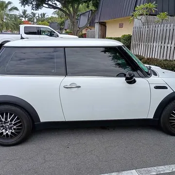 2004 MINI Cooper Hatchback 2D