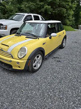 2004 MINI Cooper S Hatchback 2D