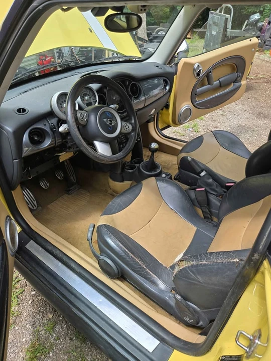 2004 Mini Mini Cooper S 1st Gen - Image 6 of 7