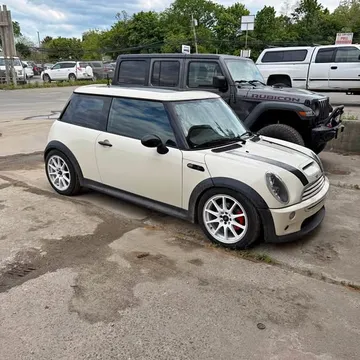 2004 MINI Cooper S Hatchback 2D