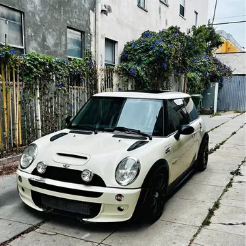 2004 MINI Cooper S Hatchback 2D